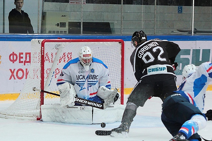 Роман Горбунов: «Горю желанием сыграть на открытом катке»