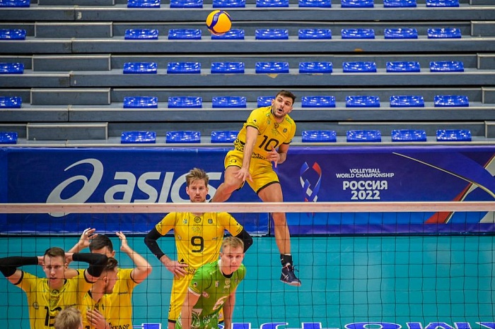 Виталий Папазов перешагнул через три сотни