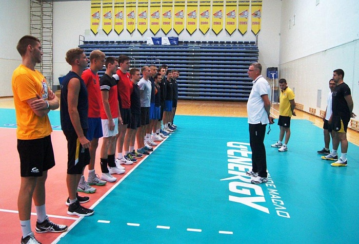 «Югра-Самотлор» готовится к сезону в Нижневартовске