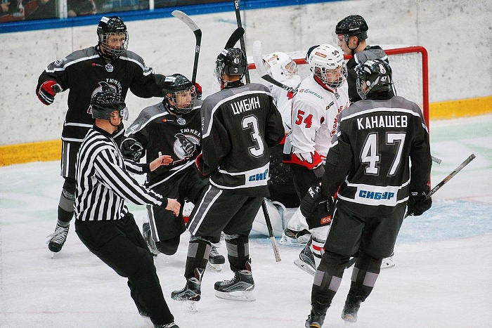 Фото Владимира ОГНЁВА