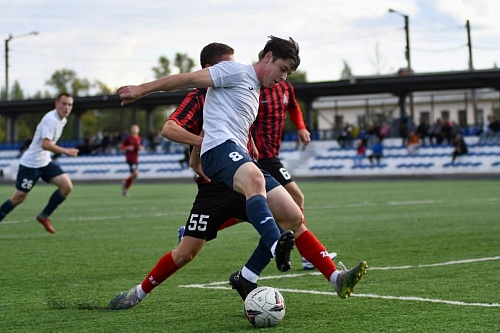 Футболисты «Тюмени-2» победили в гостях, а «Челябинск-М» вернулся на первое место