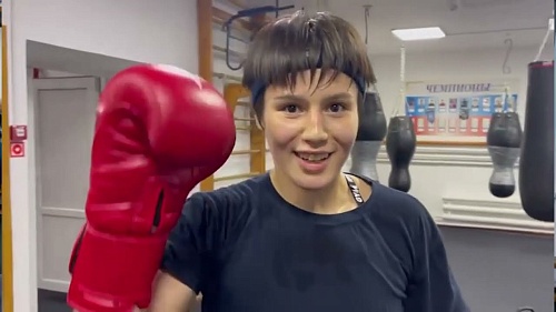Как стать чемпионкой Европы по боксу? Секреты от успеха от тюменки Альбины Молдажановой