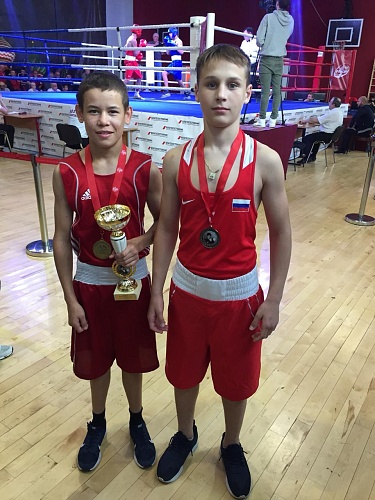 Сибиряки добыли награды на столичном ринге