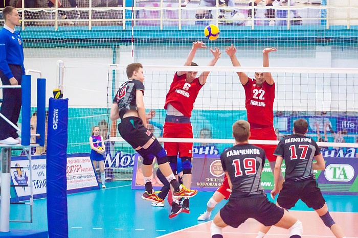 «Тюмень» вновь одолела барнаульцев (ВИДЕО НА «СТАРТЕ» И «ТЮМЕНСКОМ ВРЕМЕНИ»)