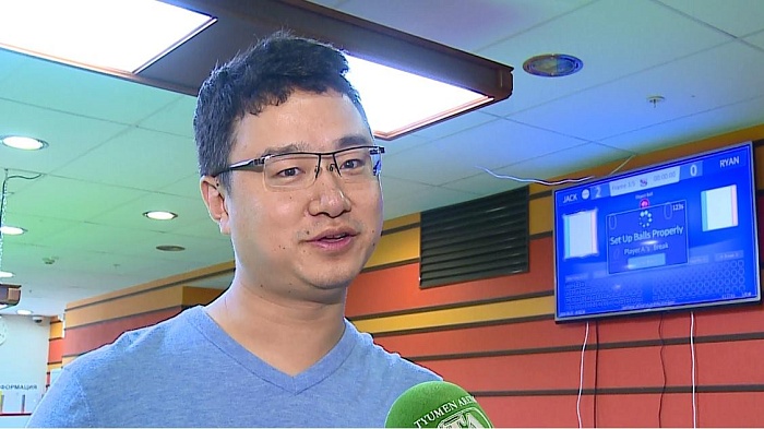 Китайцы представили технологию «умного сукна» в Тюмени