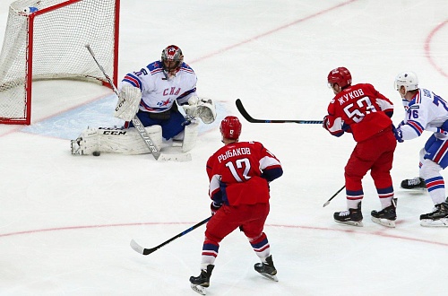 Армейцы догнали «Локо»