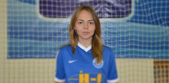 Тюменские студентки играют в Москве