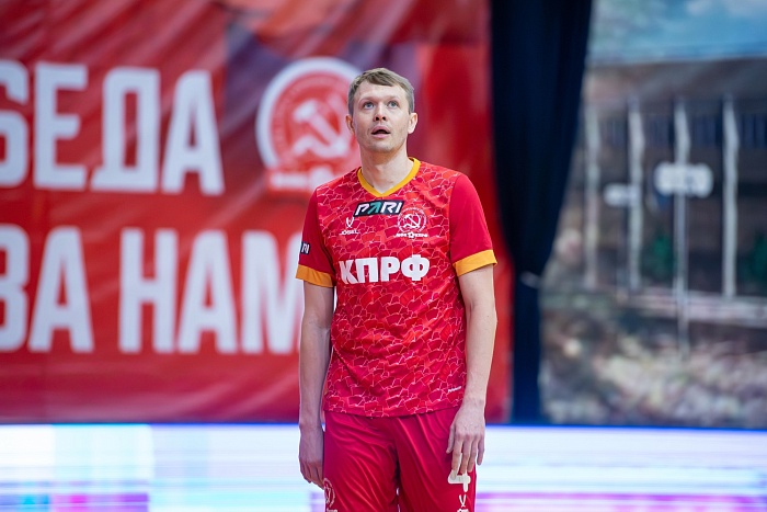 Нападающий мини-футбольного клуба КПРФ Дмитрий Лысков: «На выходном сходил в хамам и лежал – всё профессионально»