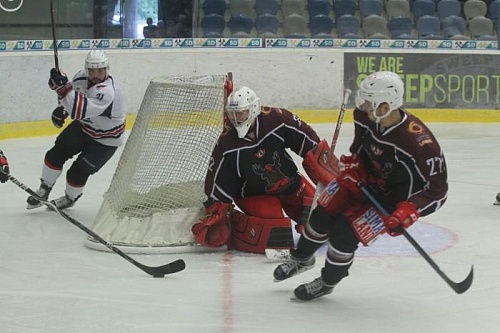 Подопечные Константина Власова сохранили ворота на замке