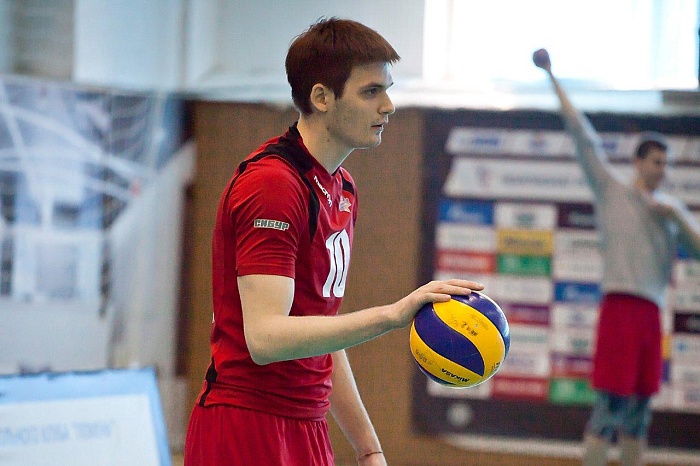 Стрижов немного обошел Сусанина