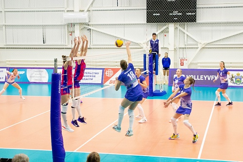 Волейболистки «Тюмени» уступили лидеру чемпионата