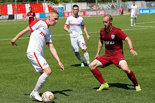 Павел Маслов помог новой команде победить