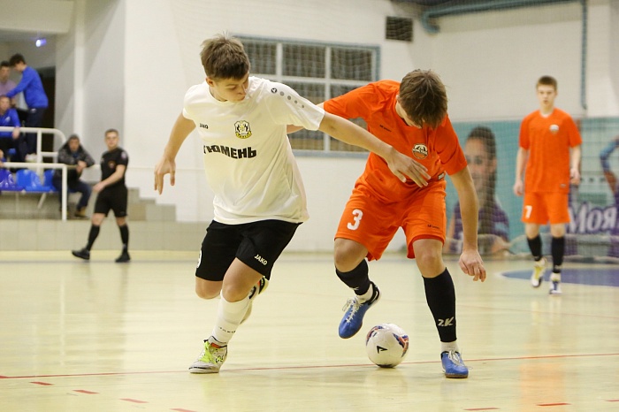 МФК «Тюмень-2007» с победы над питерским «Кристаллом» начал домашний тур Юниорлиги-16 по мини-футболу