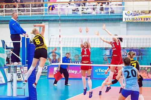 Сибирячки в Нижнем Новгороде плохо нападали…