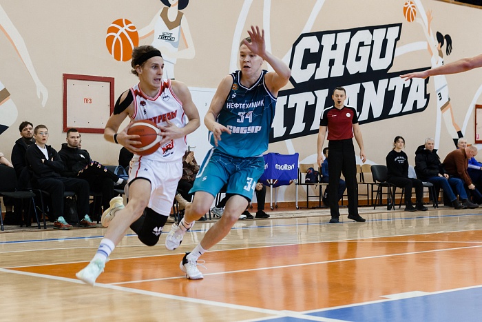 Баскетболисты тобольского «Нефтехимика» в овертайме одолели «Чебоксарских Ястребов»