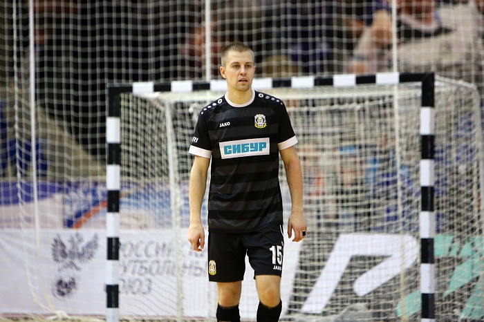 Игрок мини-футбольного клуба «Тюмень» Андрей Соколов: «Денис Субботин много сделал для команды как в защите, так и в атаке»