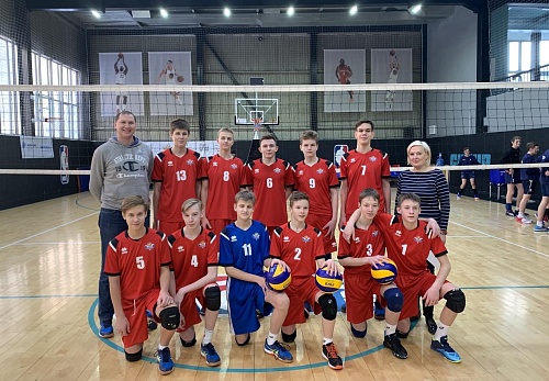 Тюменских волейболистов вызвали в сборную