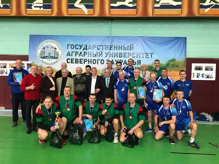 Турнир памяти Виталия Пахомчика выиграла «Тура»