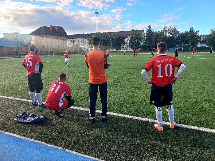 «Атлант» обыграл соперников из «Сибири» в открытом Кубке  Ишима по футболу