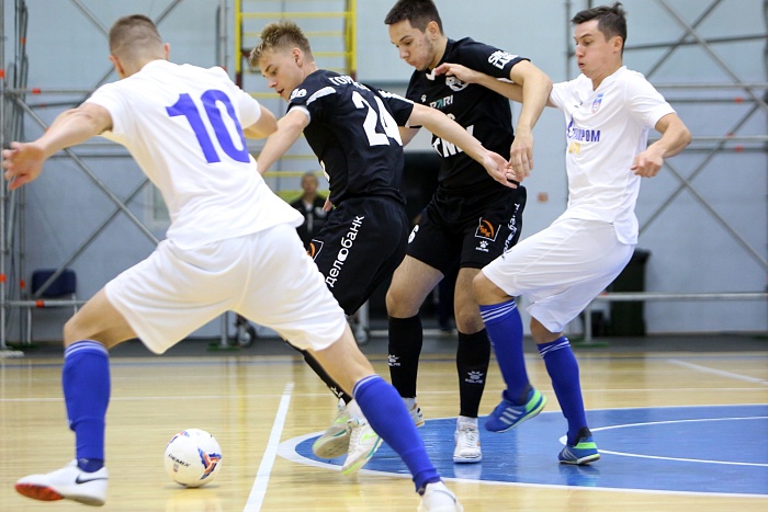 Турнир по мини-футболу на призы Тюменской области. Матч за 3-е место. «Синара» (Екатеринбург) – «Газпром-Югра» (Югорск) – 3:7