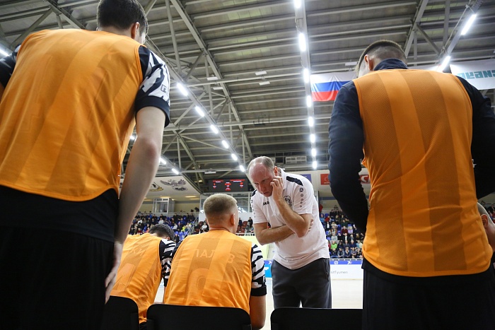 Чемпионат России по мини-футболу среди клубов PARI-Суперлиги. 13-й тур. МФК «Тюмень» - «Сиб-Транзит» (Новокузнецк) – 6:2 и 3:5