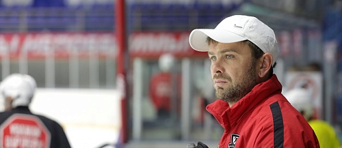 Денису Франскевичу доверили вратарей «Нефтяника»