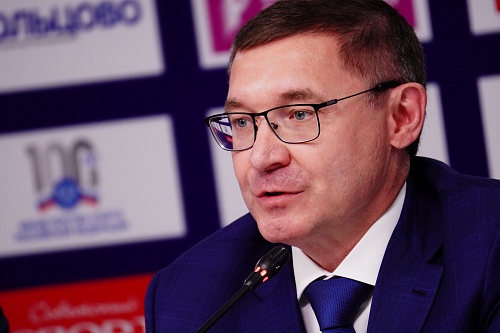 Полпред президента в УрФО Владимир Якушев: «Спортивные площадки «шаговой доступности» мотивируют людей на системные занятия физкультурой и спортом»