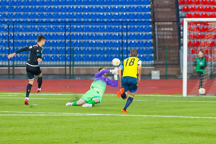 ФК «Тюмень» уверенно победил зенитовцев (ВИДЕОТРАНСЛЯЦИЯ)