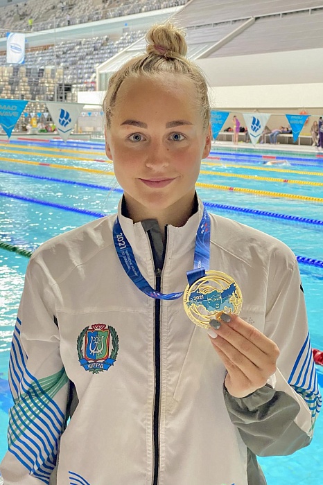 Стала чемпионкой и рекордсменкой России