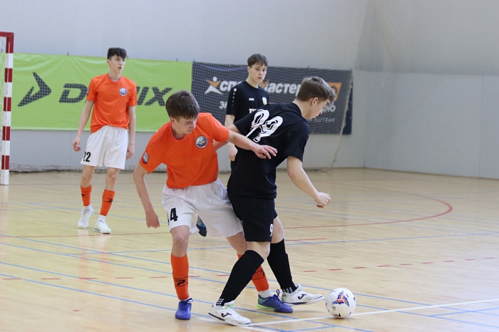 МФК «Тюмень» обыграл «Поморье» из Архангельска во 2-м туре мини-футбольной Юниорлиги-16