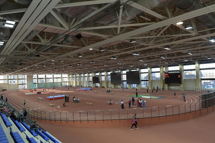 За медали бились викуловские легкоатлеты