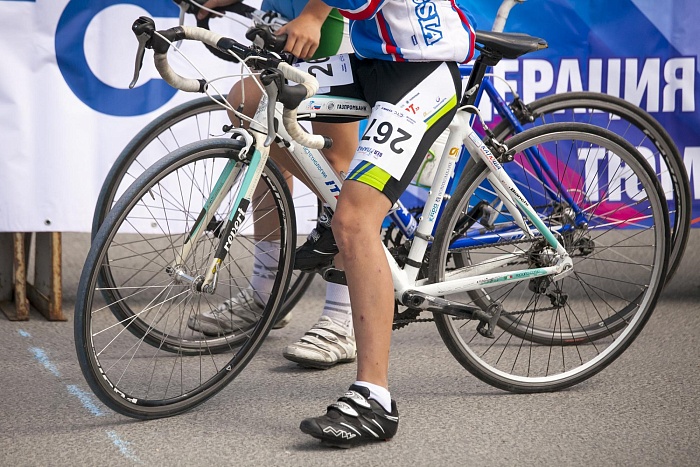 Чемпиону уступил почти минуту