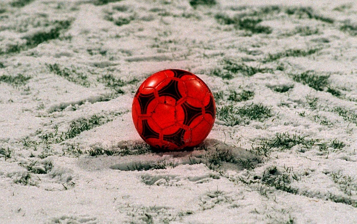 «Геолог» обыграл соперников из «Газпромбанка» в зимнем чемпионате области по футболу среди ветеранов