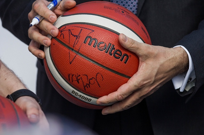 Андрей Кириленко открыл в Тюмени «Центр уличного баскетбола»