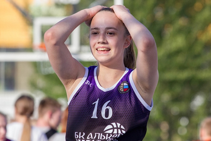 Андрей Кириленко открыл в Тюмени «Центр уличного баскетбола»