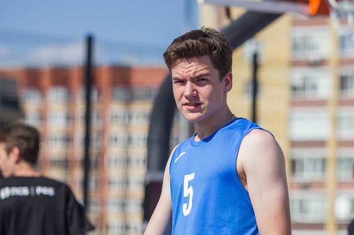 Андрей Кириленко открыл в Тюмени «Центр уличного баскетбола»