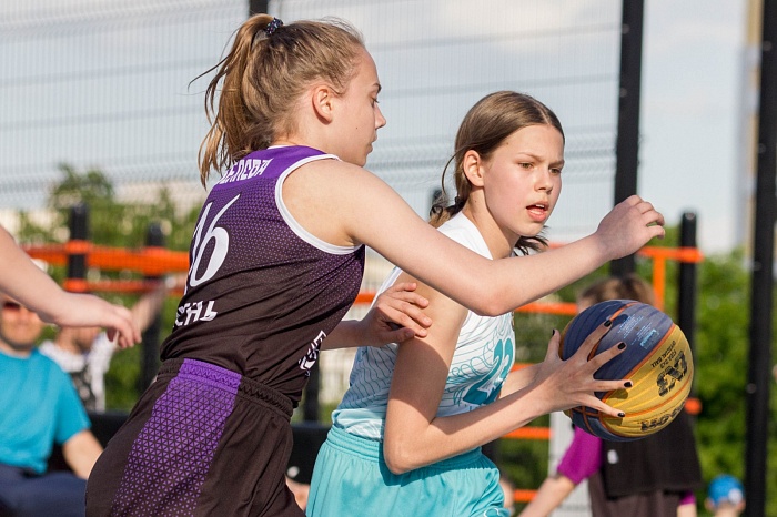 Андрей Кириленко открыл в Тюмени «Центр уличного баскетбола»