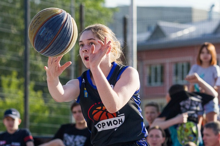 Андрей Кириленко открыл в Тюмени «Центр уличного баскетбола»