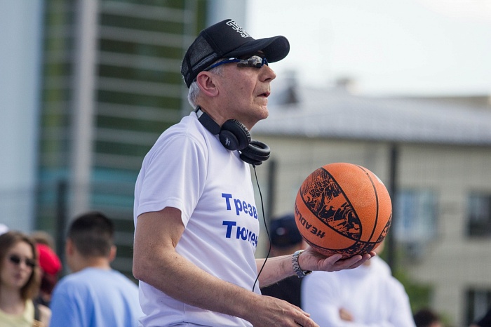 Андрей Кириленко открыл в Тюмени «Центр уличного баскетбола»