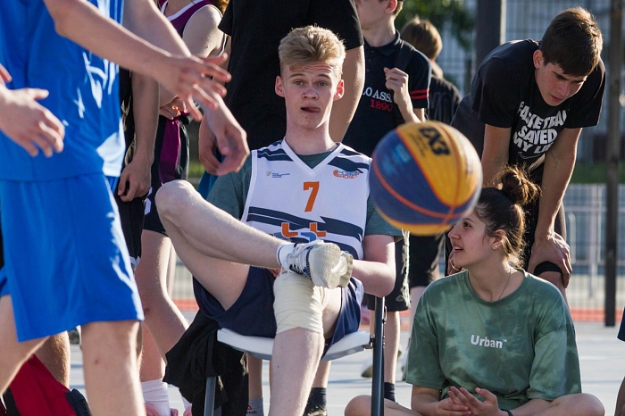 Андрей Кириленко открыл в Тюмени «Центр уличного баскетбола»