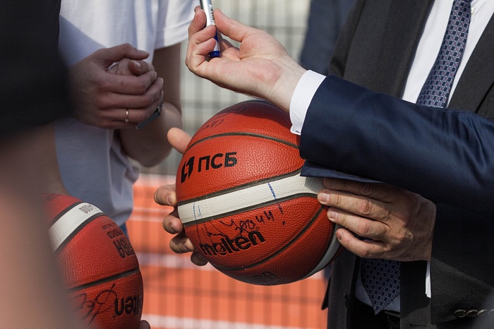 Андрей Кириленко открыл в Тюмени «Центр уличного баскетбола»