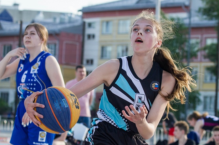 Андрей Кириленко открыл в Тюмени «Центр уличного баскетбола»