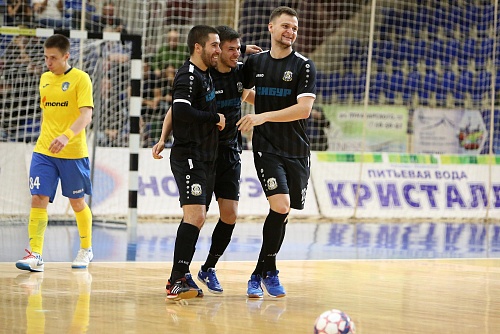 «Тюмень» добилась разгрома сыктывкарцев (ЛУЧШИЕ МОМЕНТЫ, ОНЛАЙН)