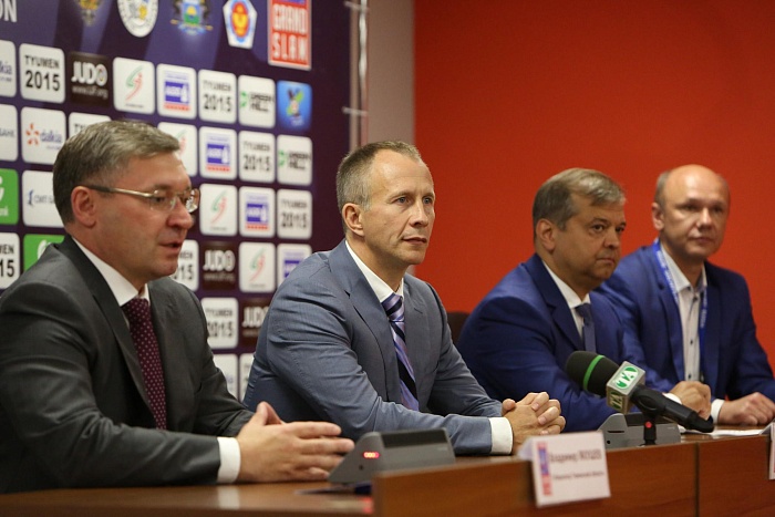 Владимир Якушев, Сергей Соловейчик, Валентин Хабиров и Дмитрий Рыбьяков. Фото Виктории ЮЩЕНКО