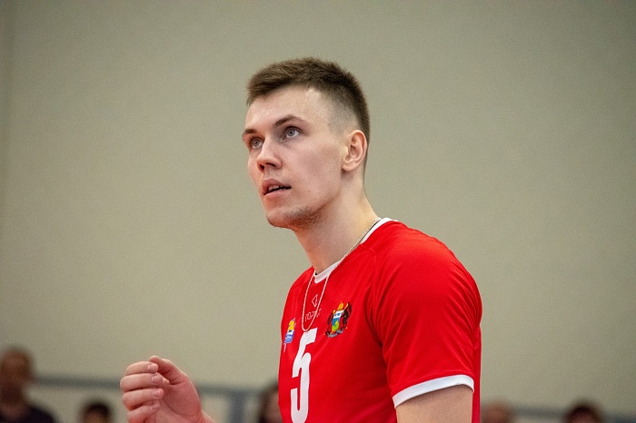 Доигровщик волейбольного клуба «Тюмень» Андрей Бобров: «Наверняка Сергей Шульга уже думает о следующем сезоне»