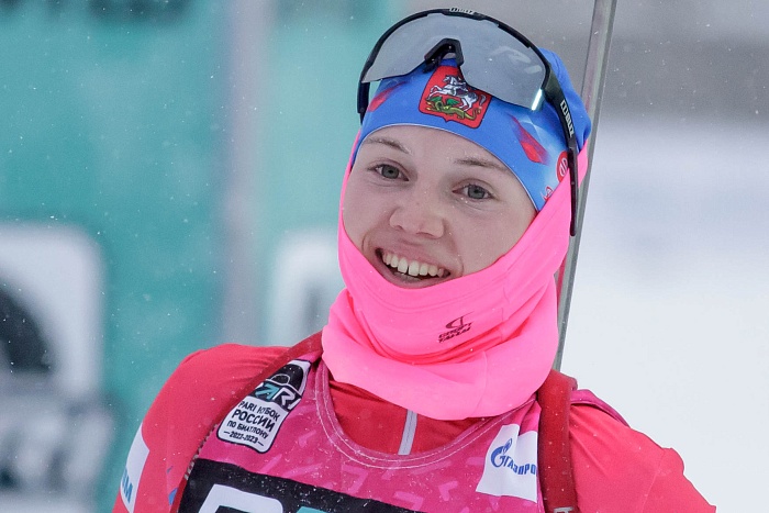 Третий этап PARI-Кубка России по биатлону в Тюмени. Большой масстарт. Женщины