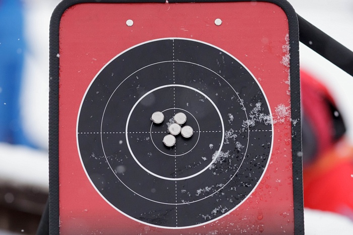 Третий этап PARI-Кубка России по биатлону в Тюмени. Большой масстарт. Женщины