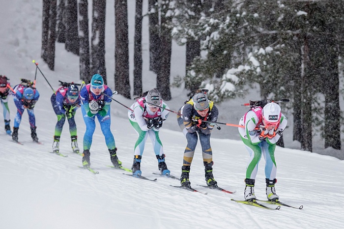 Третий этап PARI-Кубка России по биатлону в Тюмени. Большой масстарт. Женщины