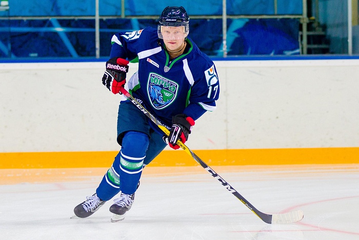 «Югра» отпустила возрастных хоккеистов