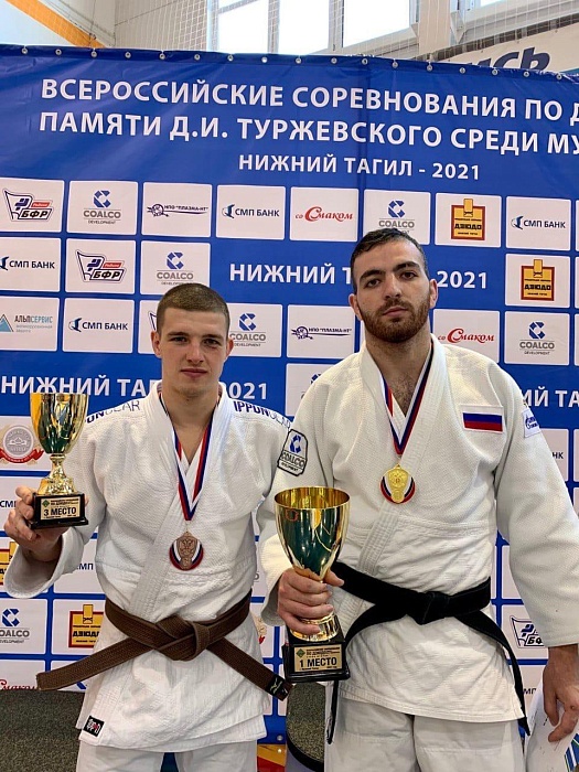 Пробились на уральский пьедестал